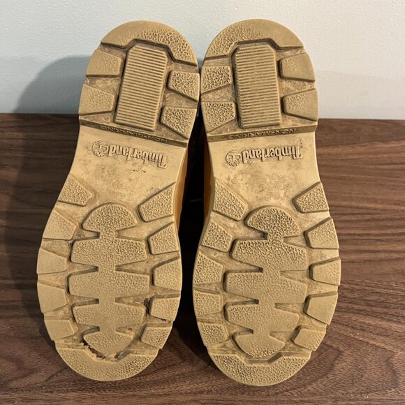 Timberland Big Kids’ Classic 6-Inch Waterproof Boots, Junior Size 5 – Nubuck - Picture 7 of 8